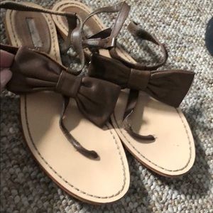 Zara adorable bow sandal Size39